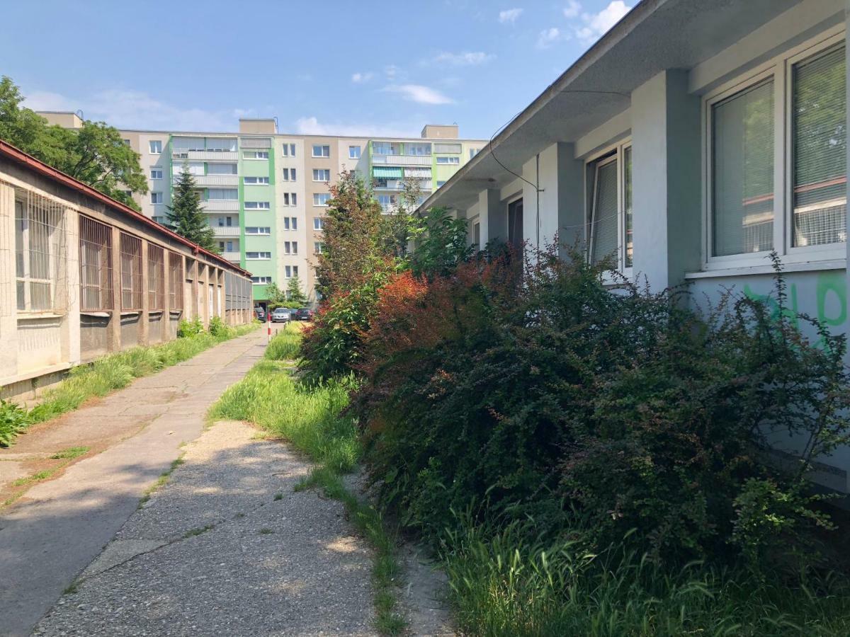 Moonstreet Apartments Bratislava Eksteriør billede