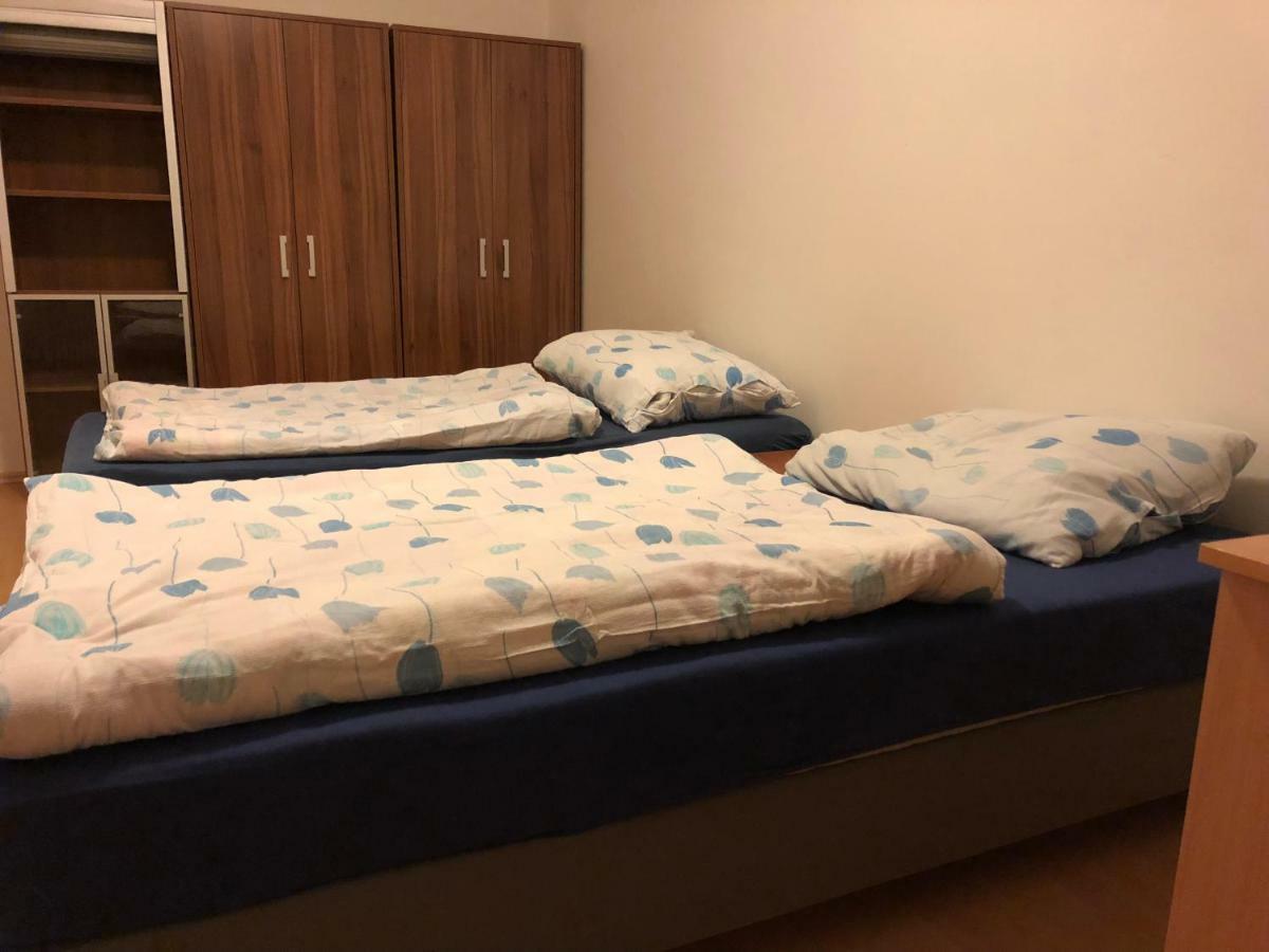 Moonstreet Apartments Bratislava Eksteriør billede