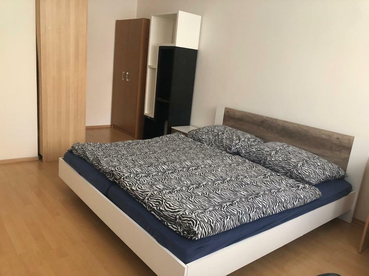 Moonstreet Apartments Bratislava Eksteriør billede