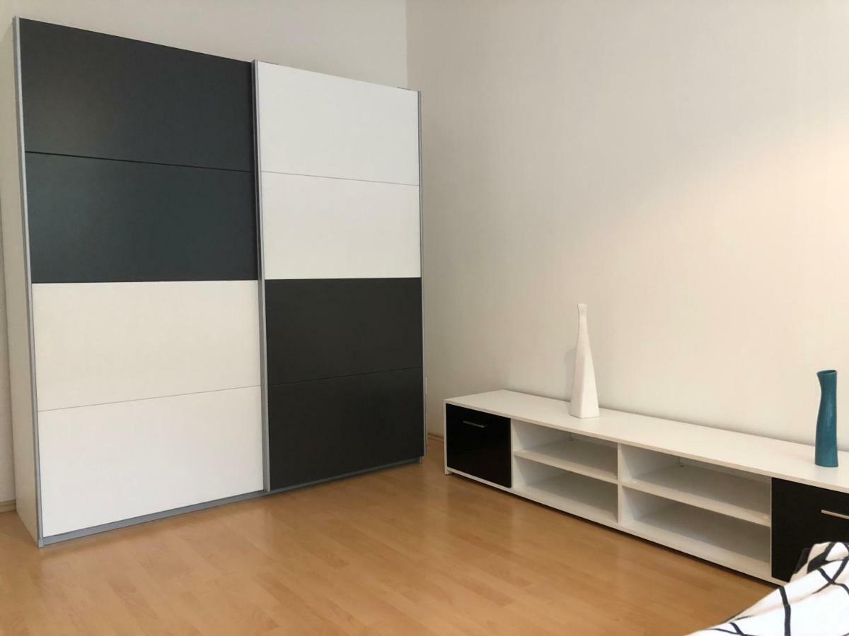 Moonstreet Apartments Bratislava Eksteriør billede